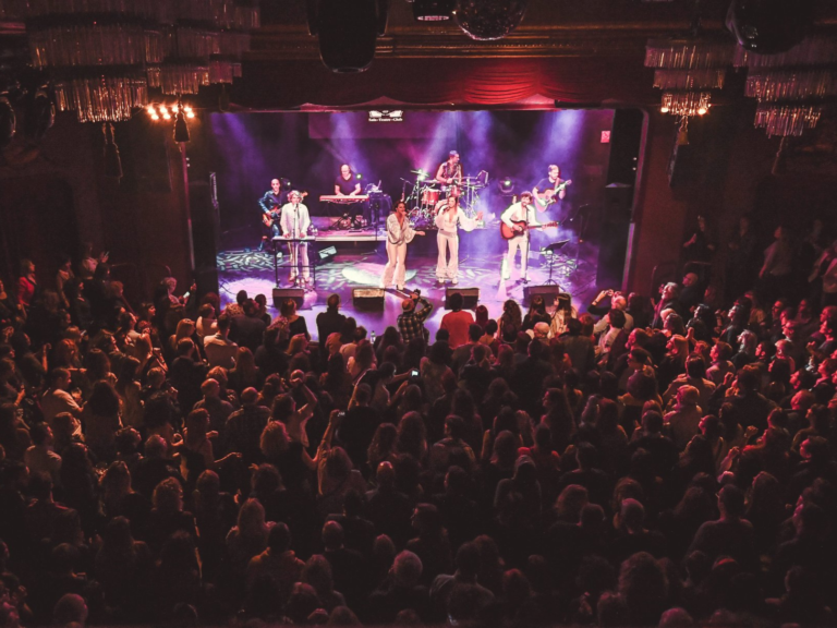 ABBA THE NEW EXPERIENCE