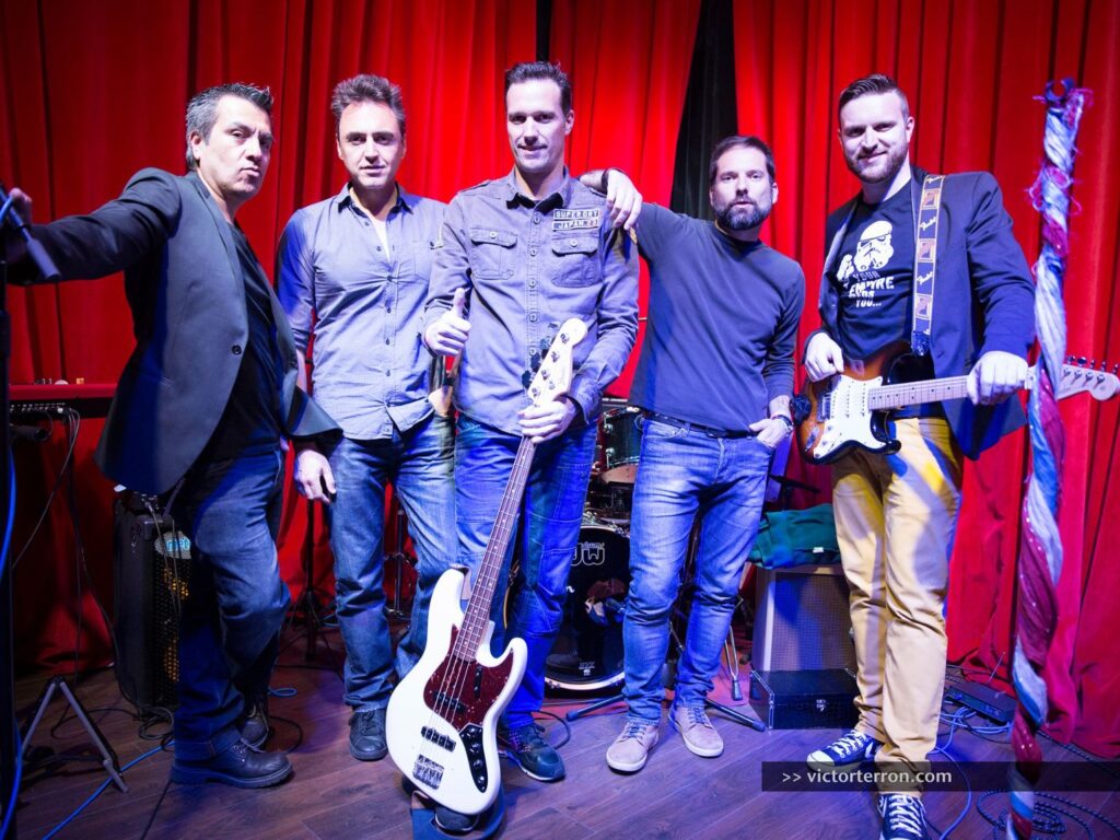 GRUPO DE VERSIONES