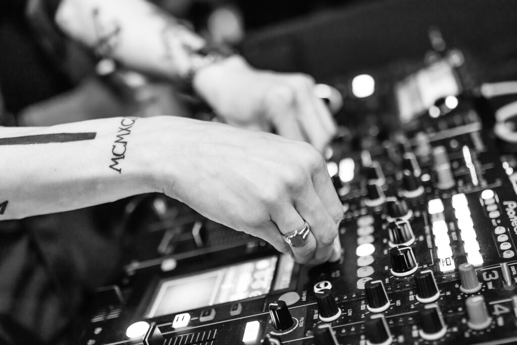 Razones por las que se recomienda el uso de audiovisuales en eventos